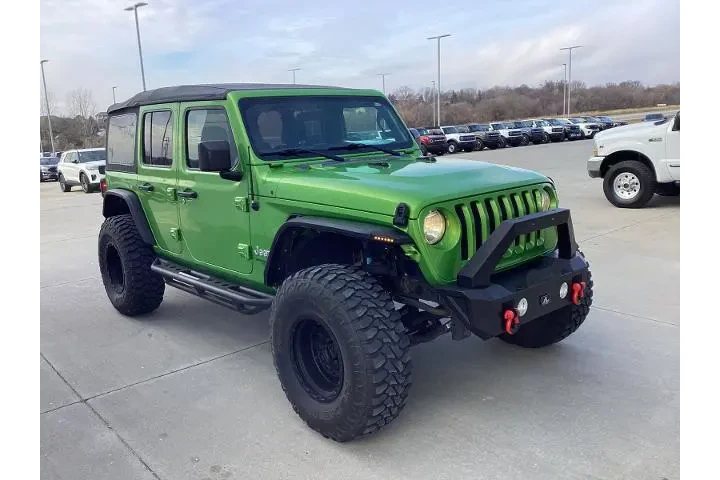 $25945 : Jeep Wrangler Unlimited 2018 image 4
