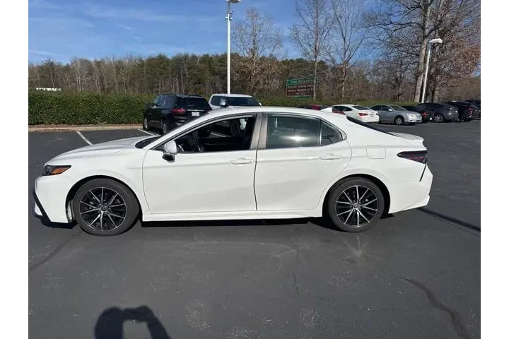 $23195 : Toyota Camry 2022 SE 4dr Sed image 6