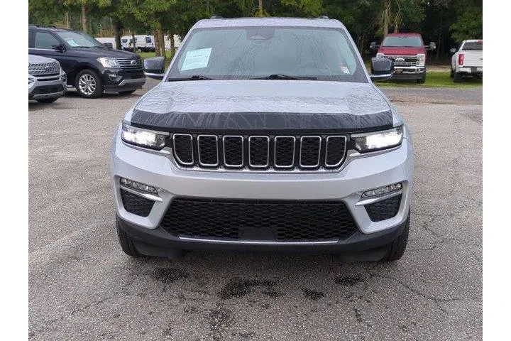 $28680 : Jeep Grand Cherokee 2023 4x4 image 9