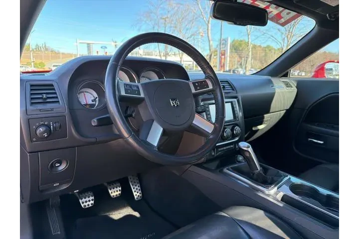 $15627 : Dodge Challenger 2010 R/T 2d image 9