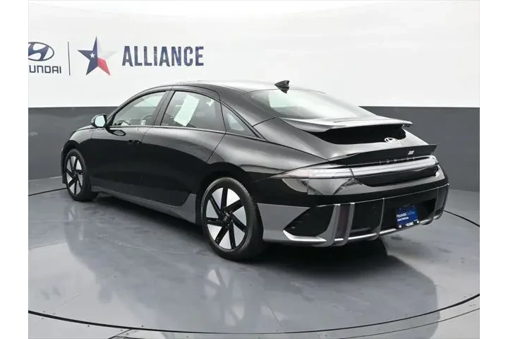 $22988 : Hyundai IONIQ 6 2024 SE 4dr image 2