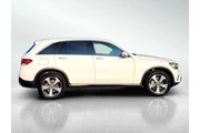 $25999 : Mercedes-Benz GLC 2022 AWD G thumbnail