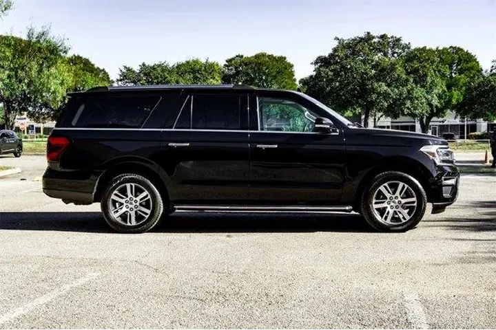 $34684 : Ford Expedition MAX 2023 4x2 image 4