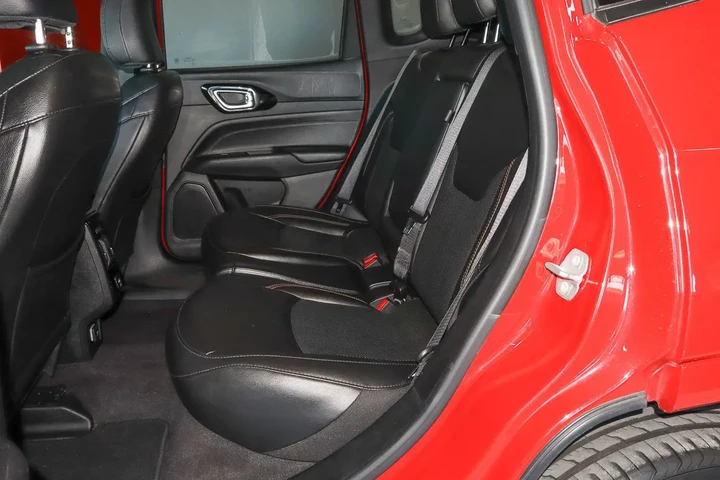 $19488 : 2023 Compass (RED) Edition 4x4 image 8