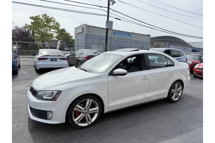 $8299 : 2015 Jetta GLI SEL image 6