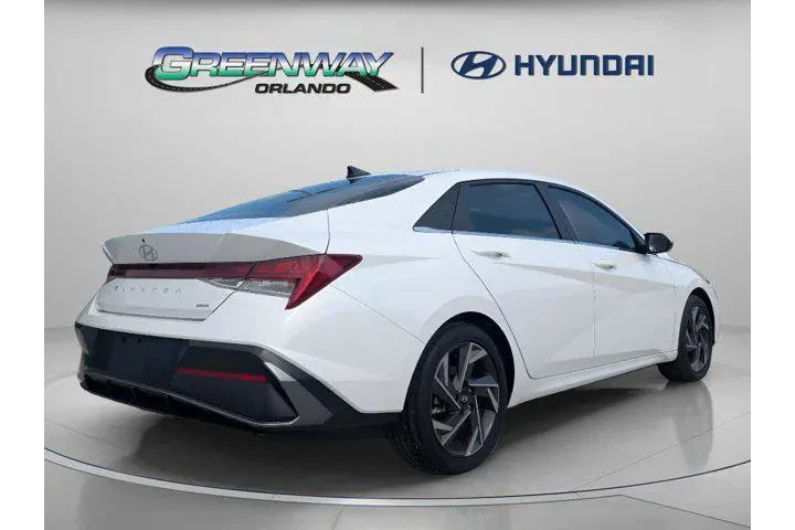 $24589 : Hyundai ELANTRA Hybrid 2024 image 9