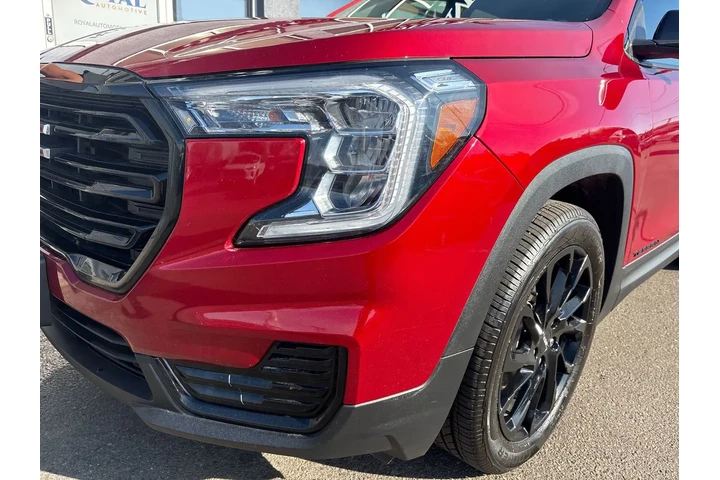 $24995 : 2023 GMC Terrain AWD SLE image 8