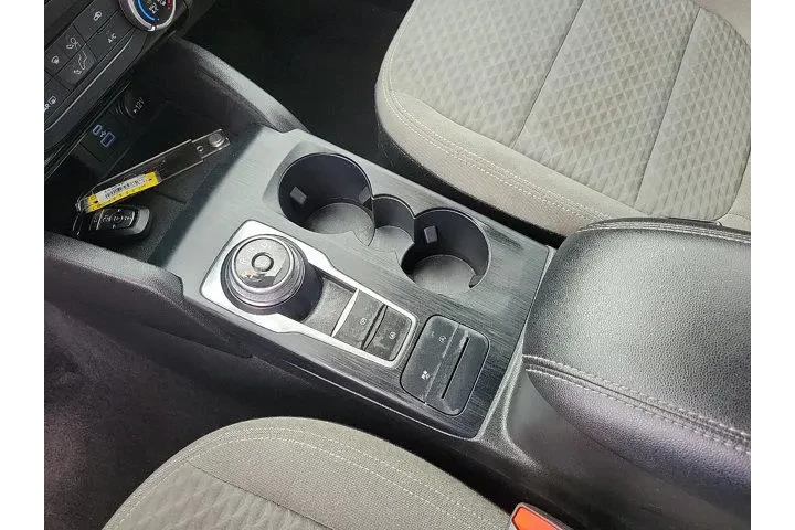 $18200 : Ford Escape 2022 AWD SE 4dr image 6