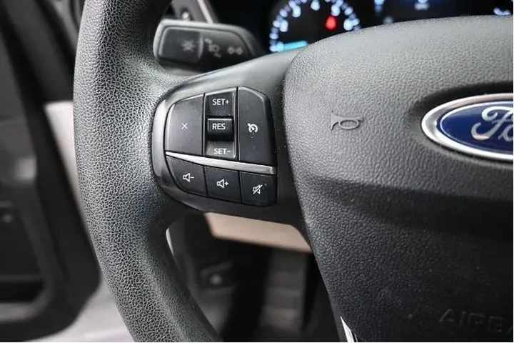 $17791 : Ford Escape 2021 SE 4dr SUV image 3