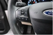 $17791 : Ford Escape 2021 SE 4dr SUV thumbnail