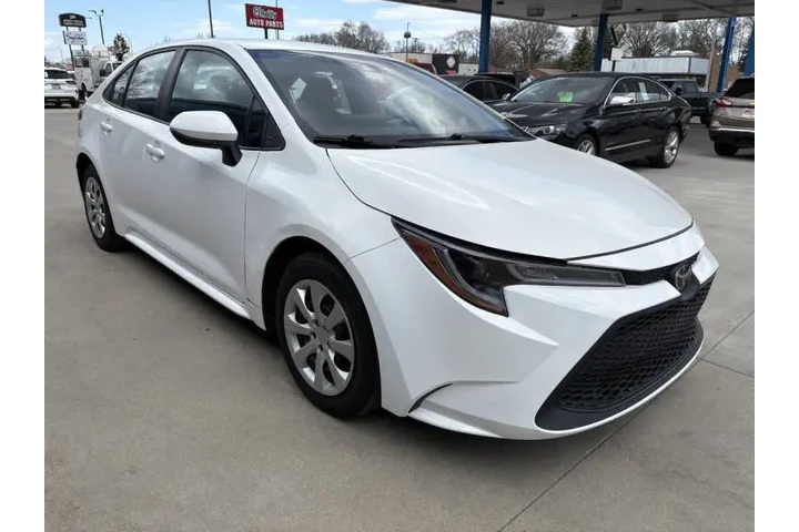 $14990 : 2022 Corolla LE image 5