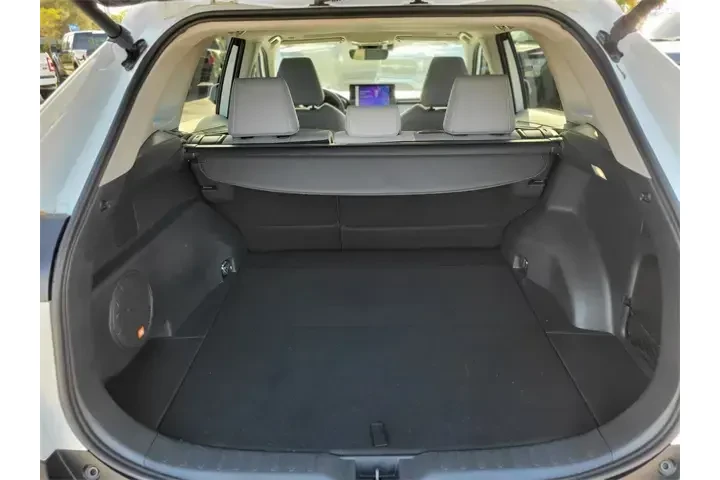 $33591 : Toyota RAV4 2024 Limited 4dr image 6