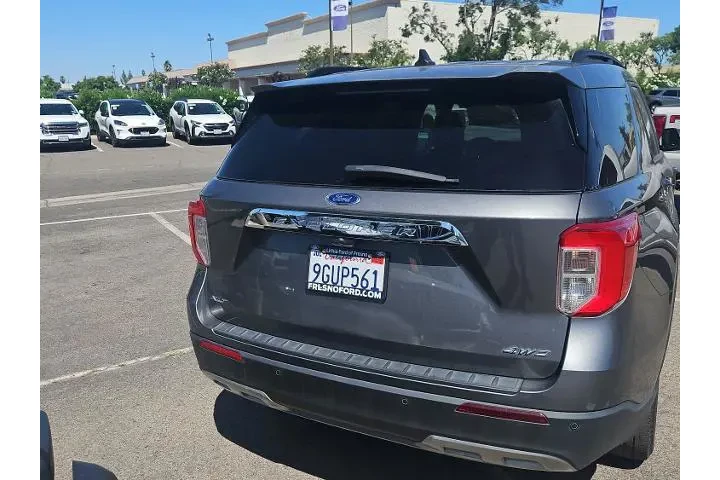 $27500 : Ford Explorer 2023 AWD XLT 4 image 9