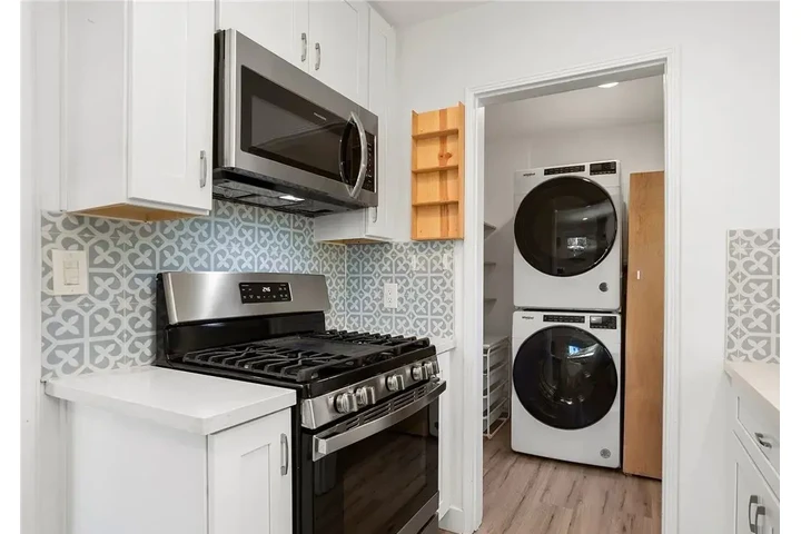 $900 : 2bed 2bath Home For Rent image 4