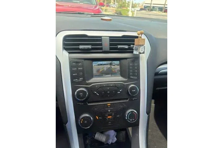 $10771 : Ford Fusion 2016 SE 4dr Seda image 3