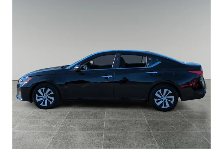 $22700 : Nissan Altima 2025 2.5 S 4dr image 2