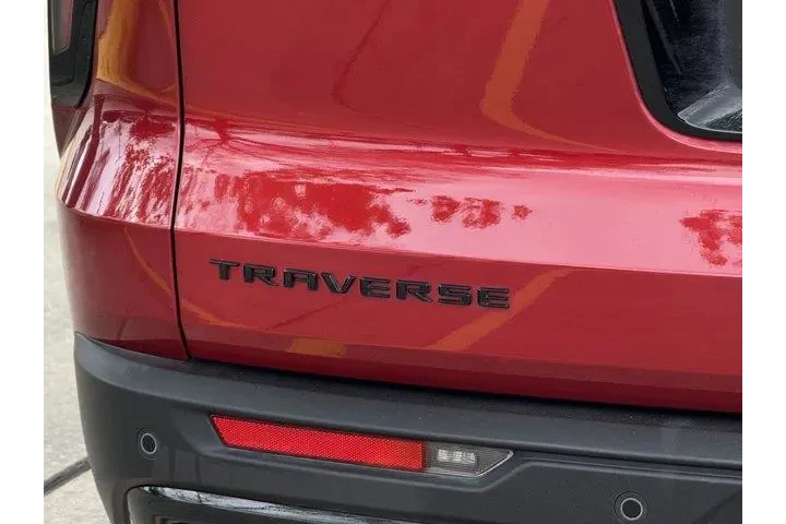 $37051 : Chevrolet Traverse 2025 LT 4 image 8