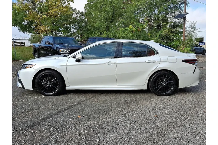$24950 : Toyota Camry 2022 XSE 4dr Se image 2