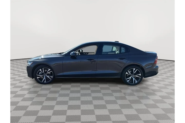 $33989 : 2024 S60 Plus Dark Theme image 6