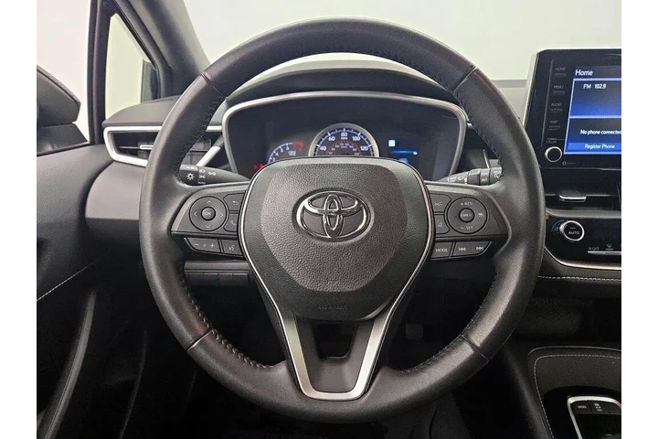 $22998 : Toyota Corolla Hatchback 202 image 10