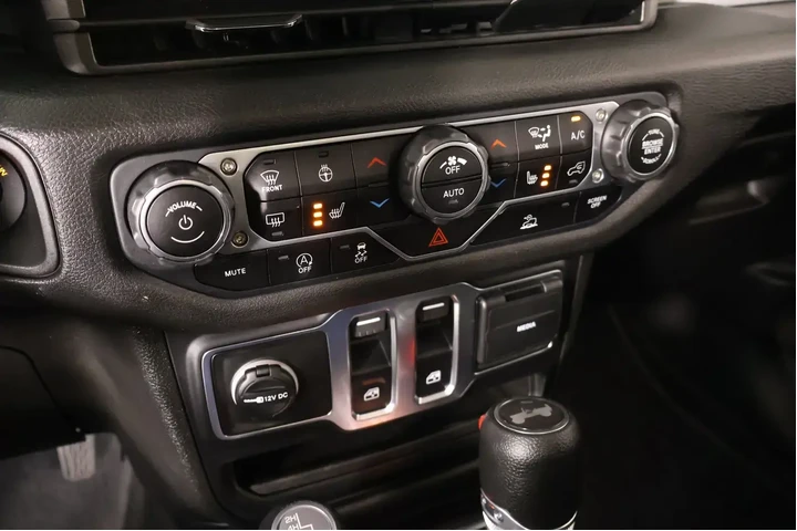 $33979 : Jeep Wrangler 2025 4x4 Sport image 7
