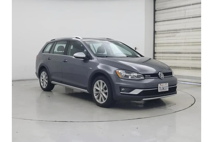 $12998 : Volkswagen Golf Alltrack 201 image 1
