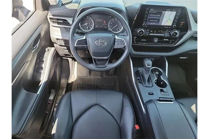 $34006 : Toyota Highlander 2022 XLE 4 image 7