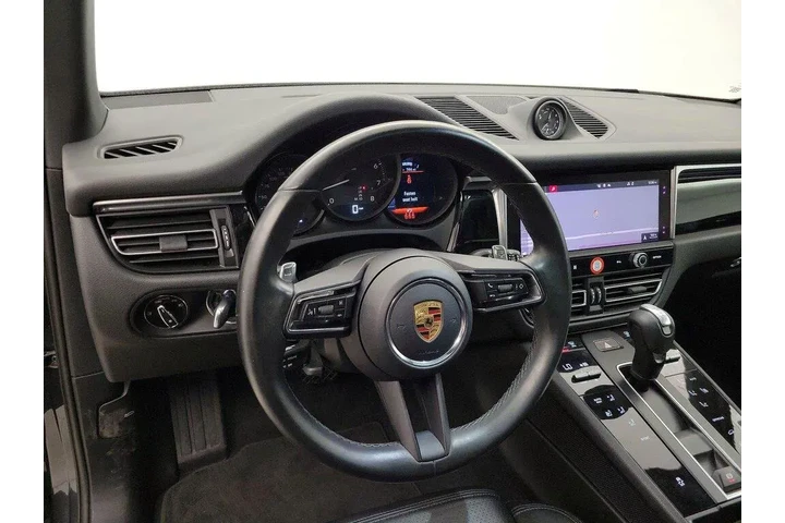 $39998 : Porsche Macan 2022 AWD 4dr S image 10