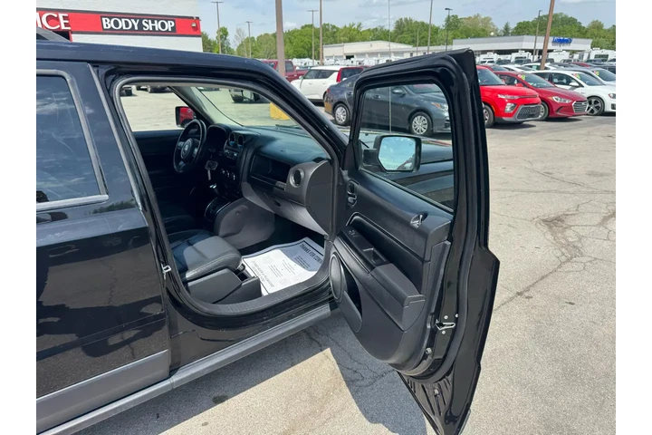 $6980 : 2015 Patriot 4WD 4dr High Alt image 8