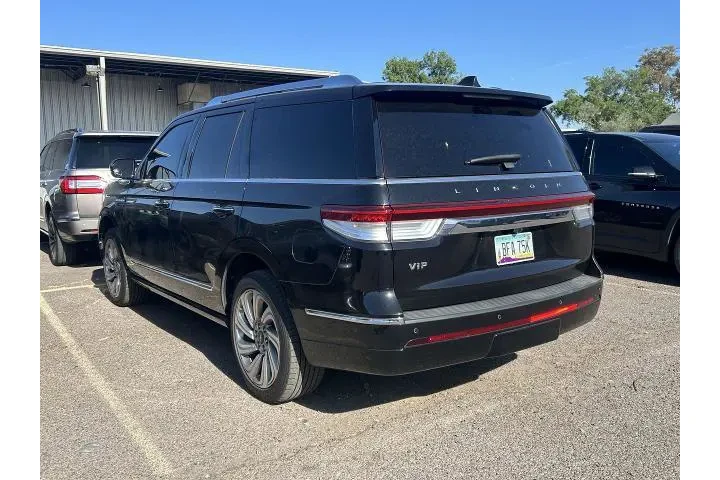 $17995 : Lincoln Navigator 2022 4x2 R image 5