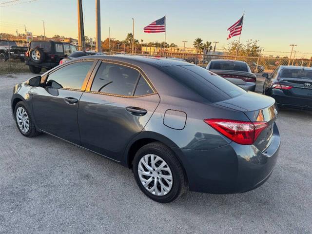 $12797 : 2019 Corolla LE image 8