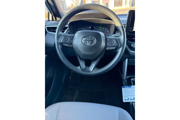 $13995 : 2024 Corolla Cross Hybrid S image 8