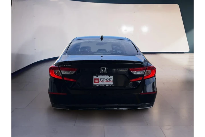 $19995 : Honda Accord 2019 LX 4dr Sed image 4