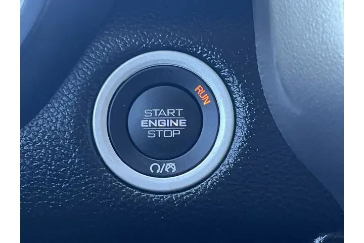 $33994 : Ram 1500 2021 4x2 Laramie 4d image 8