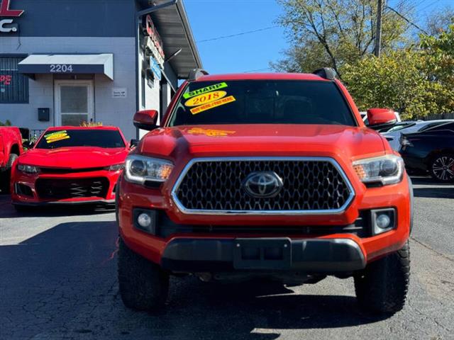 $32495 : 2018 Tacoma TRD Off-Road image 5