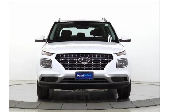 $18998 : Hyundai VENUE 2022 SEL 4dr C image 2