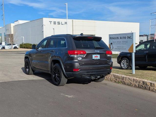 $11990 : 2017 Grand Cherokee Laredo image 4