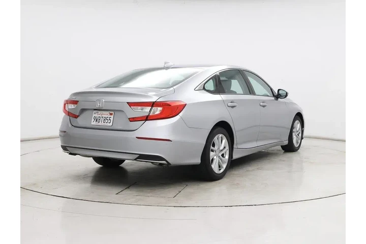 $22998 : Honda Accord 2019 LX 4dr Sed image 8