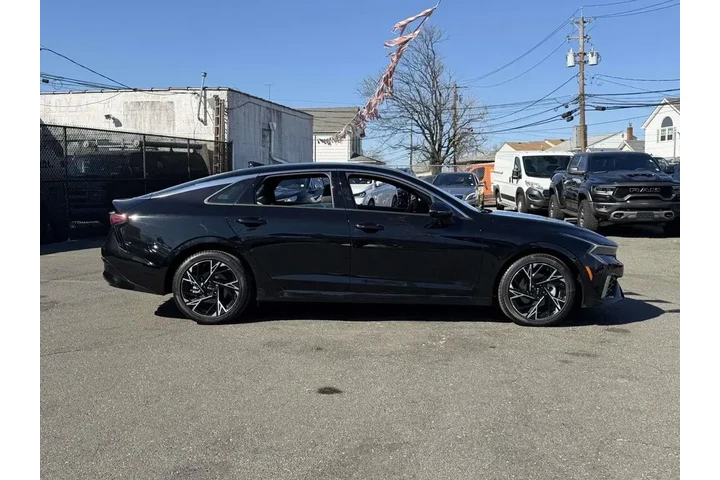 $29888 : Kia K5 2026 GT-Line 4dr Seda image 9