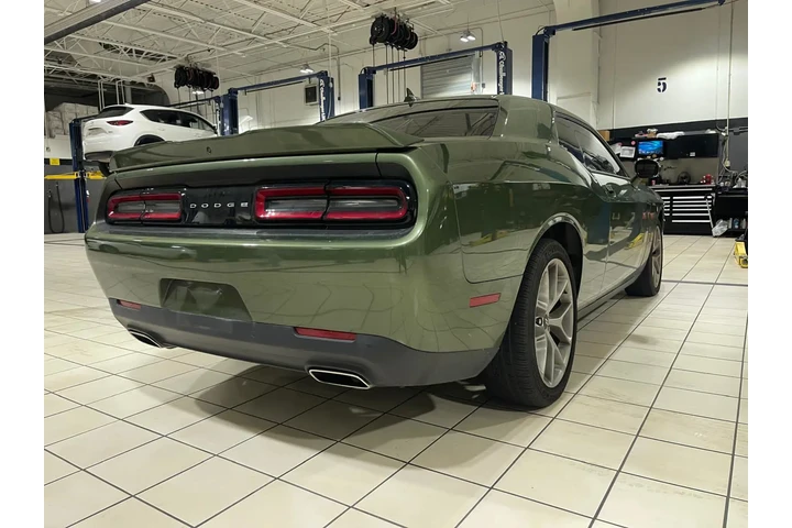 $29995 : Dodge Challenger SXT image 6