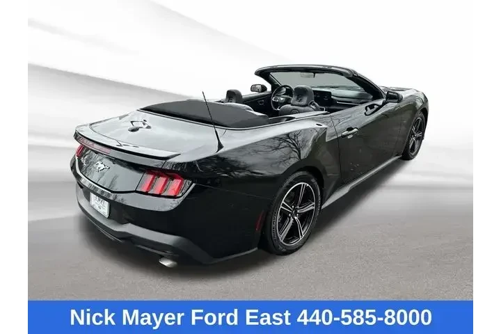 $32995 : Ford Mustang 2025 EcoBoost 2 image 9