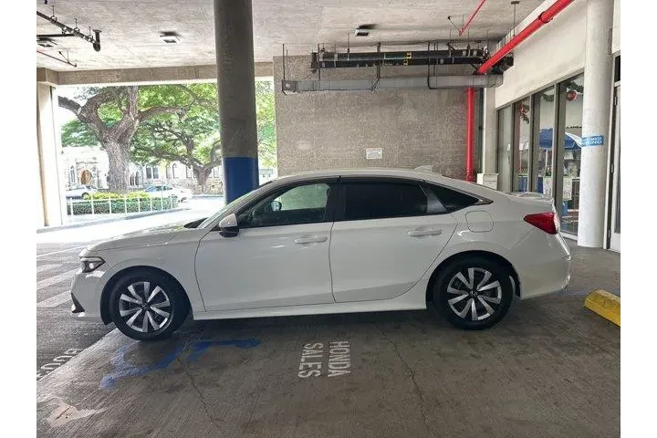 $23995 : Honda Civic 2023 LX 4dr Seda image 8