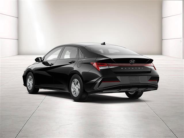 $23355 : New 2024 Hyundai ELANTRA SE image 5