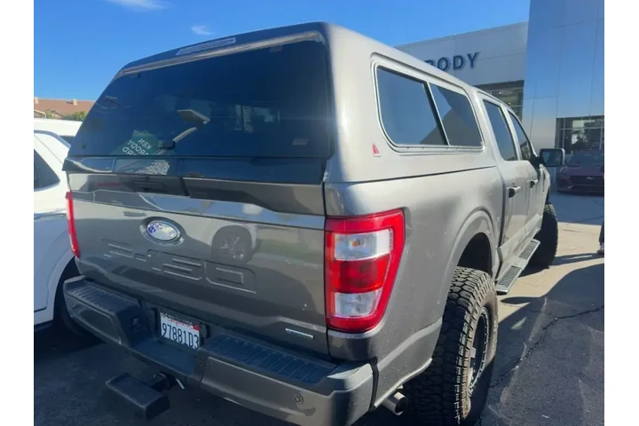 $31709 : Ford F-150 2021 4x4 XL 4dr S image 9