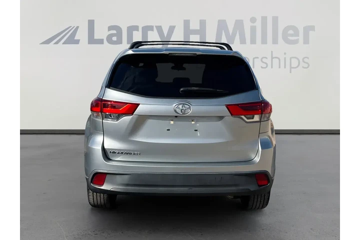 $24994 : Toyota Highlander 2019 LE 4d image 4