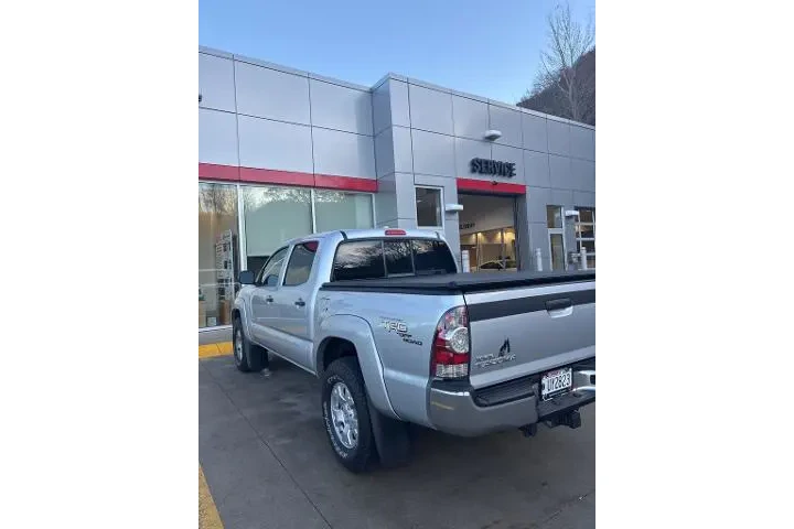 $17990 : Toyota Tacoma 2010 4x4 V6 4d image 7