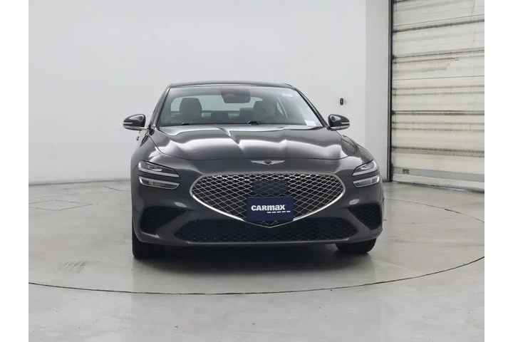 $27998 : Genesis G70 2024 2.5T Standa image 5