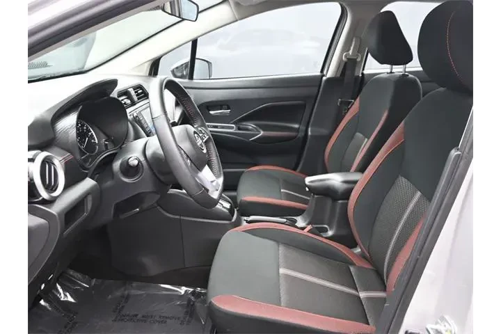 $17995 : Nissan Versa 2025 SR 4dr Sed image 10