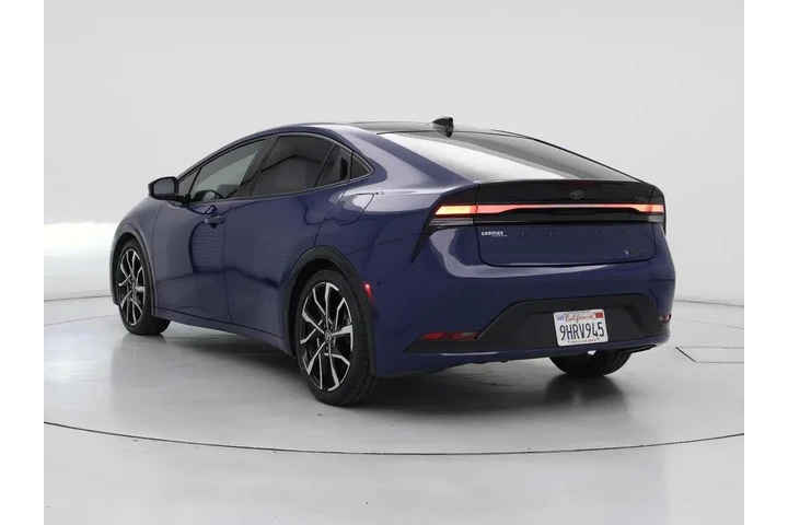 $31998 : Toyota Prius Prime 2023 XSE image 2