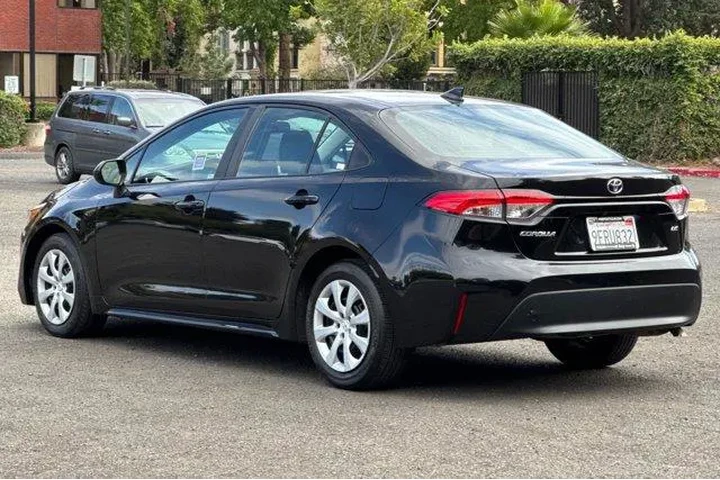 $19888 : Toyota Corolla 2023 LE 4dr S image 5